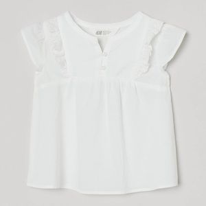 Girls H & M white ruffled short sleeve blouse. Washed but Never worn. Size 7-8